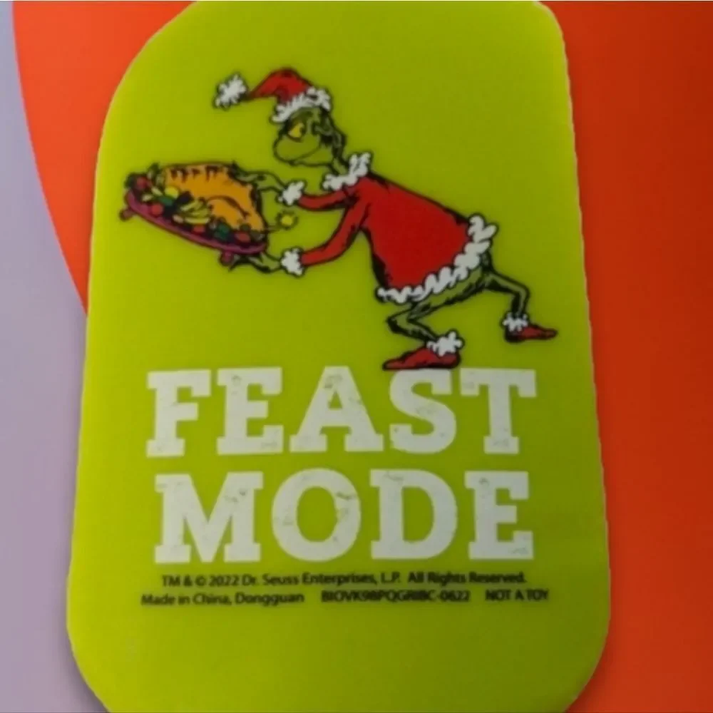 The Grinch Christmas Themed Ceramic Mug And Silicone Spatula Lot NWT‎
